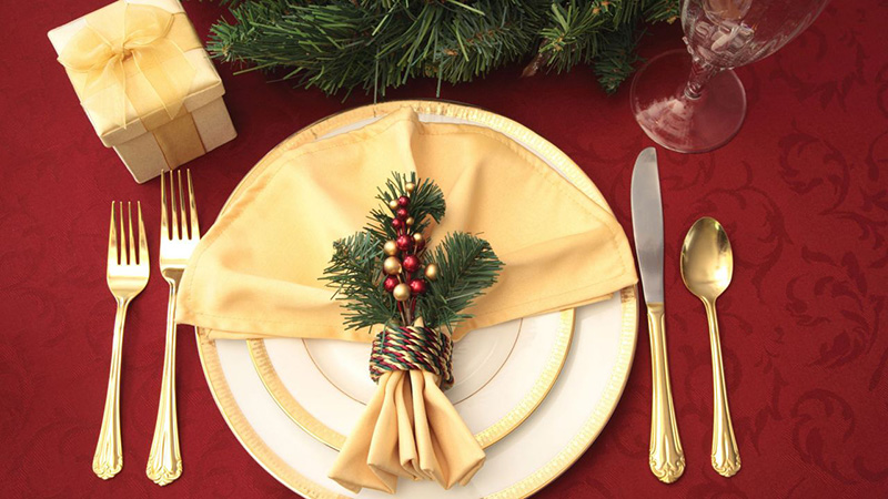 Ideas creativas para doblar las servilletas en tu mesa de Navidad - Las  Hilanderas